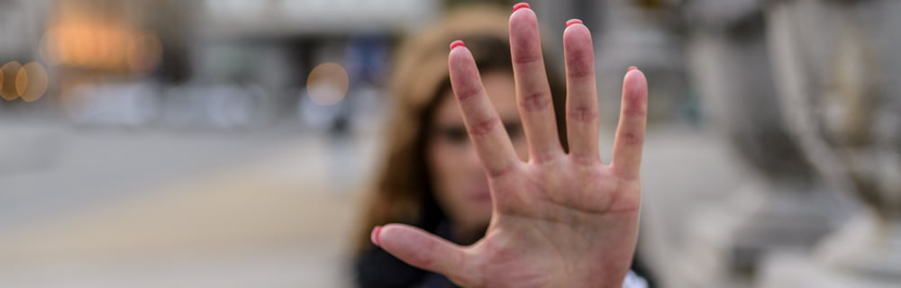Esiste una correlazione tra la violenza del partner e il rischio di obesitá o di diabete di tipo 2?
