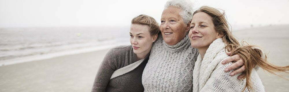 L’Alzheimer ha un debole per le donne, non solo in menopausa