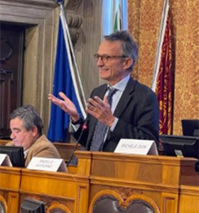 Il Prof. Angelo Avogaro